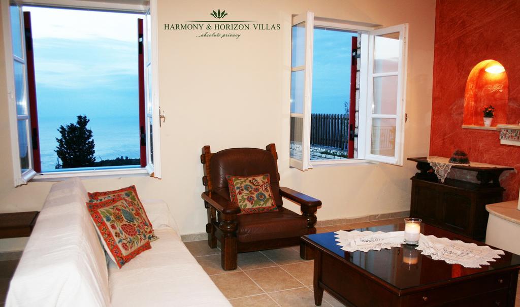 Harmony And Horizon Villas Athánion Extérieur photo